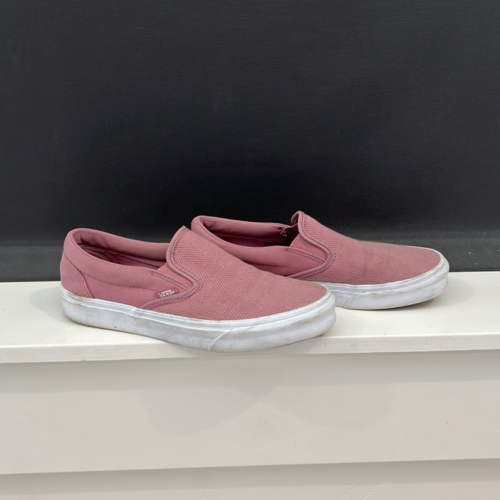Shoe